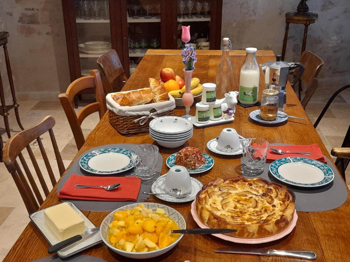Aux Sources De Ouanne B&B 외부 사진