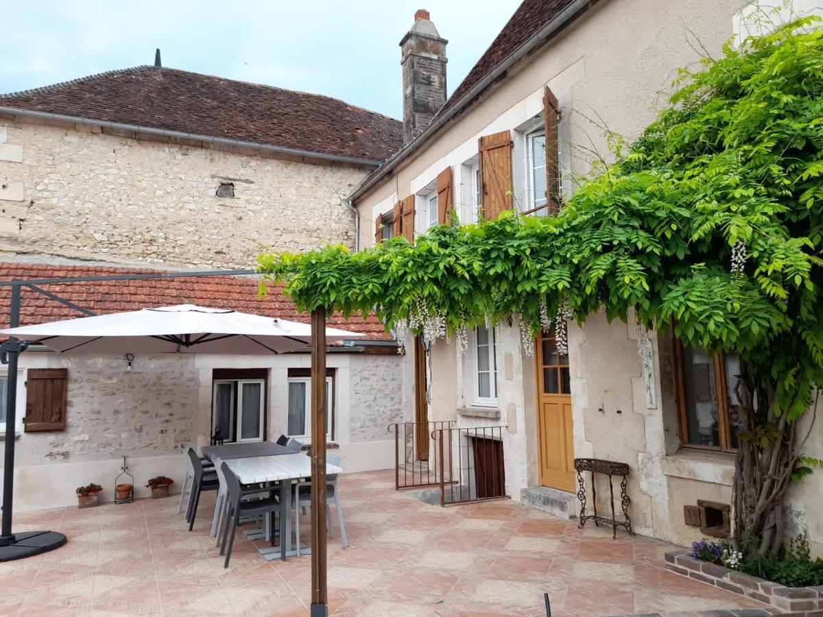 Aux Sources De Ouanne B&B 외부 사진