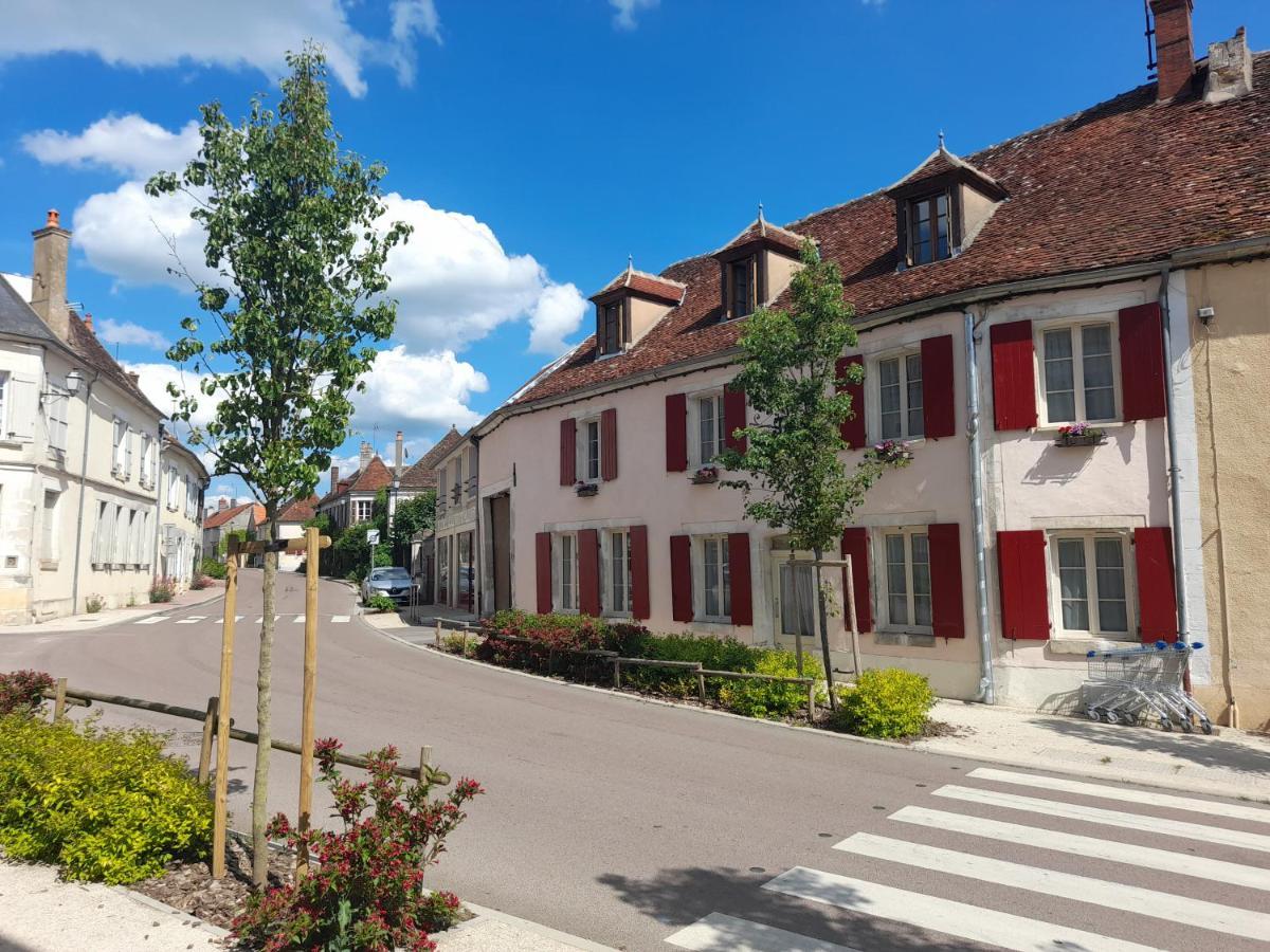 Aux Sources De Ouanne B&B 외부 사진