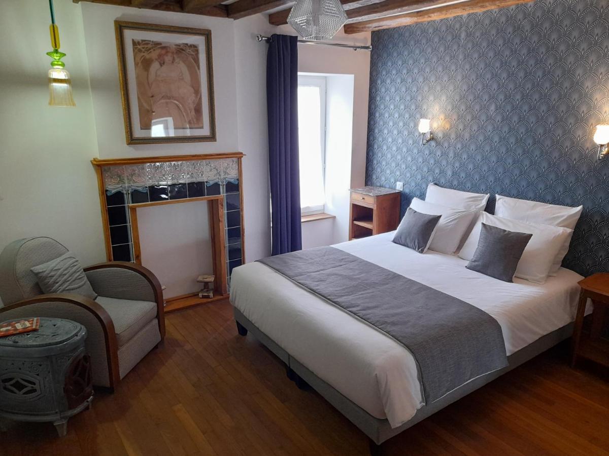 Aux Sources De Ouanne B&B 객실 사진